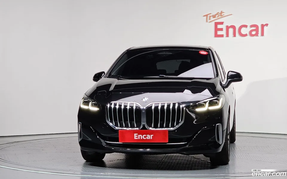 BMW 2 Series Active Tourer 218d 2023 — миниатюра 3