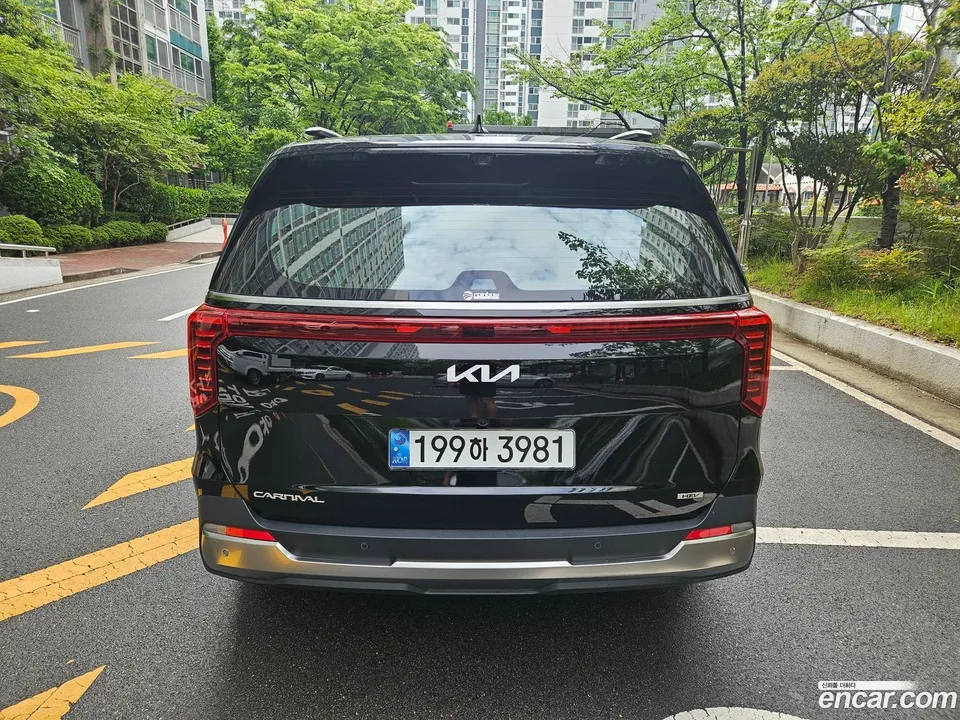 Kia Carnival HEV 9 2024 — миниатюра 4