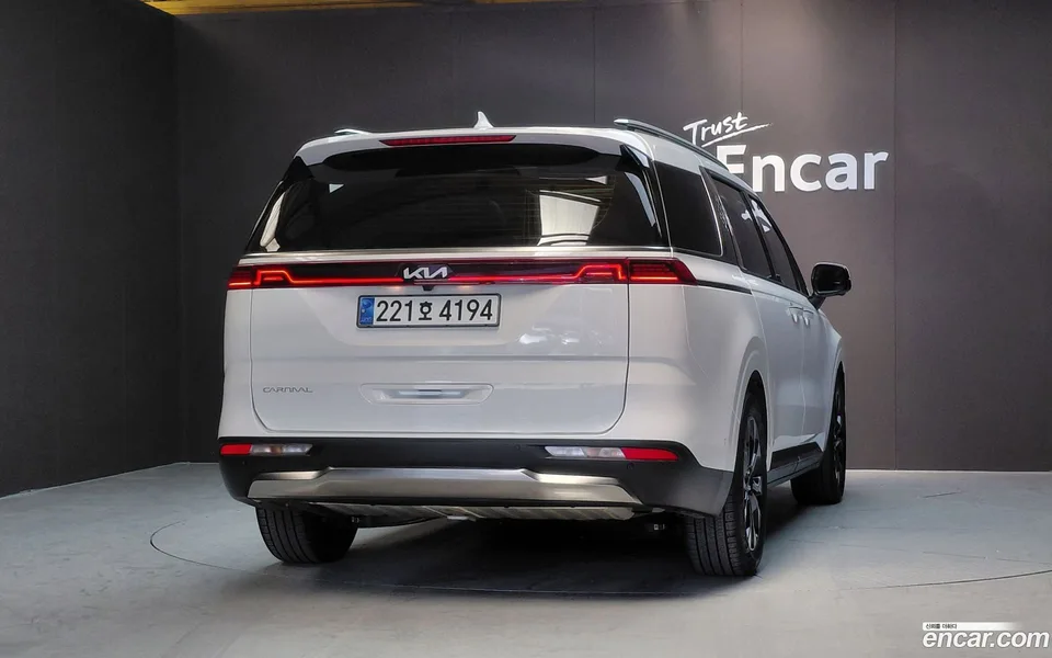 Kia Carnival 7 2023 — миниатюра 4