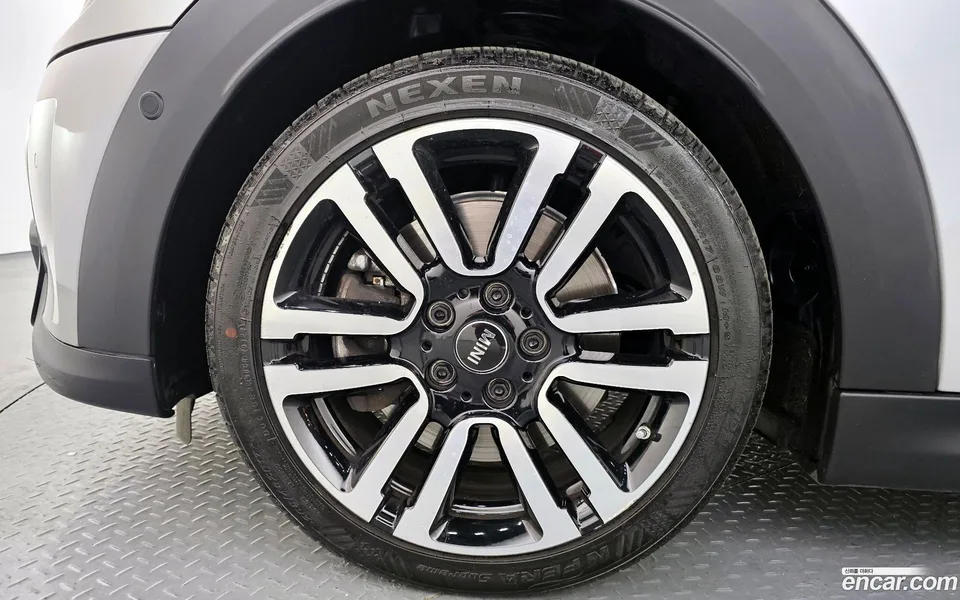MINI Cooper S Convertible 2023 — миниатюра 5