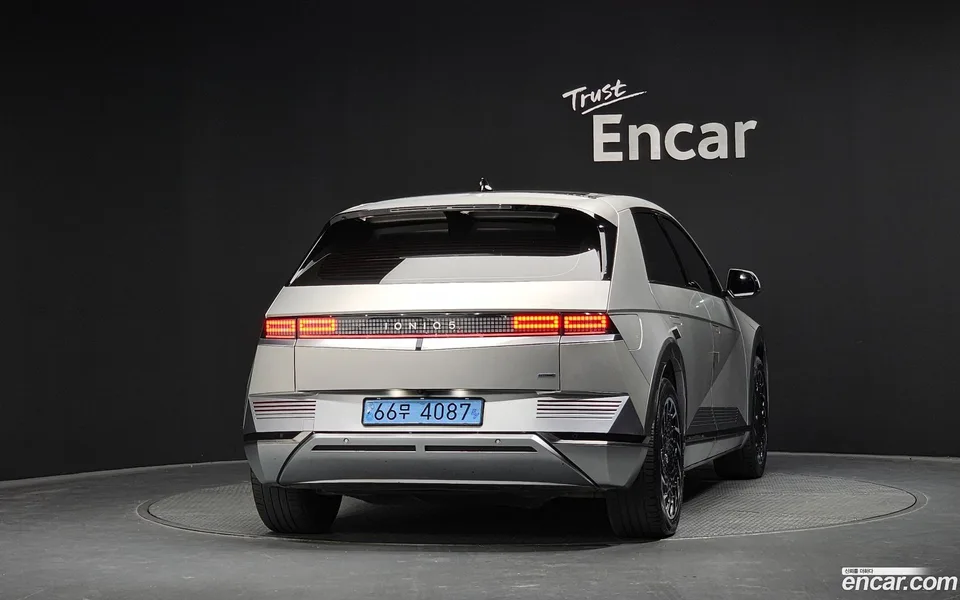 Hyundai Ioniq 5 AWD 2022 — миниатюра 4