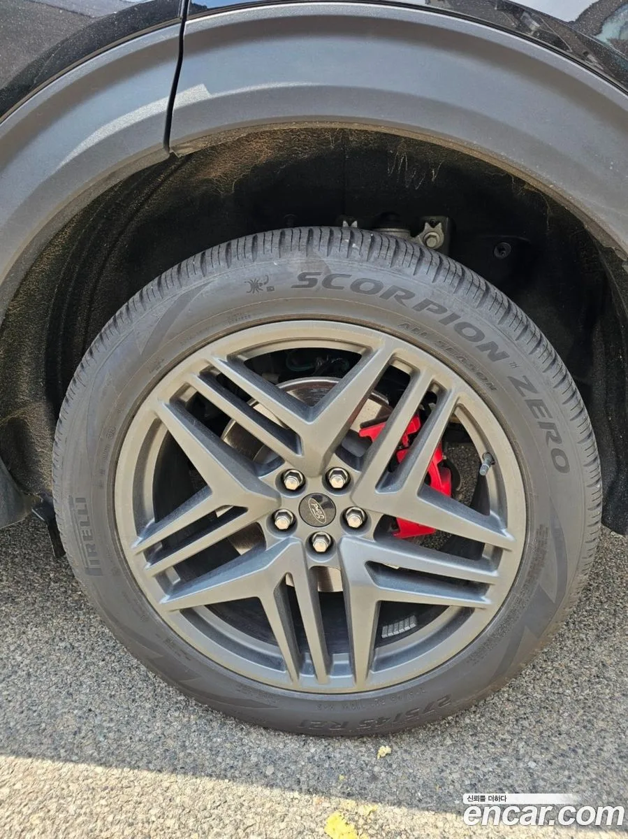 Ford Explorer 3.0 PHEV 2024 — миниатюра 4