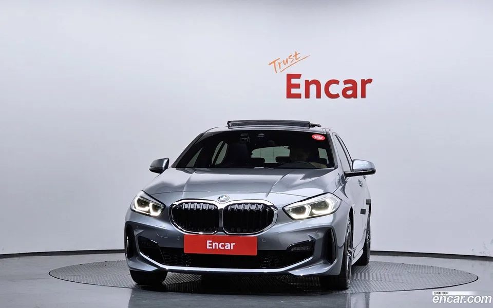 BMW 1 Series 120i M 2023 — миниатюра 3