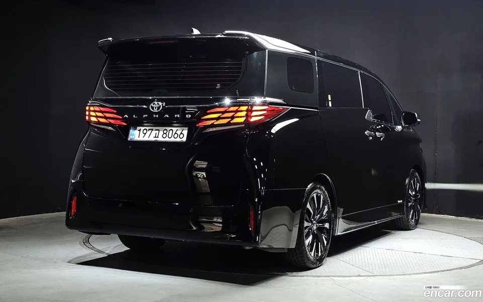 Toyota Alphard 2.5 HEV AWD 2025 — миниатюра 2