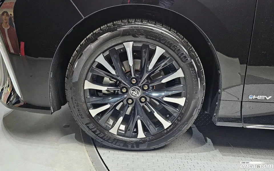 Toyota Alphard 2.5 HEV AWD 2025 — миниатюра 5