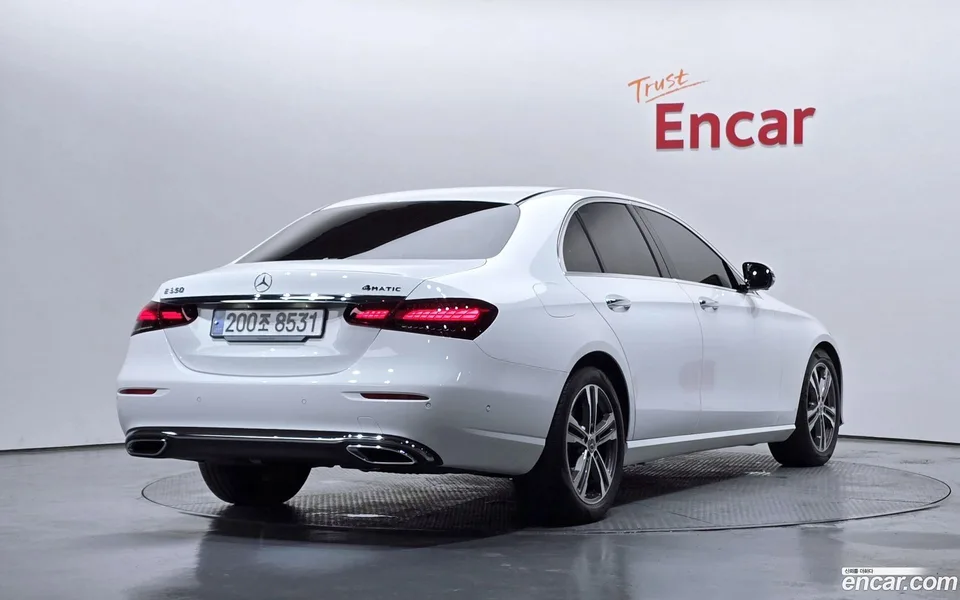 Mercedes-Benz E-Class E250 2023 — миниатюра 2
