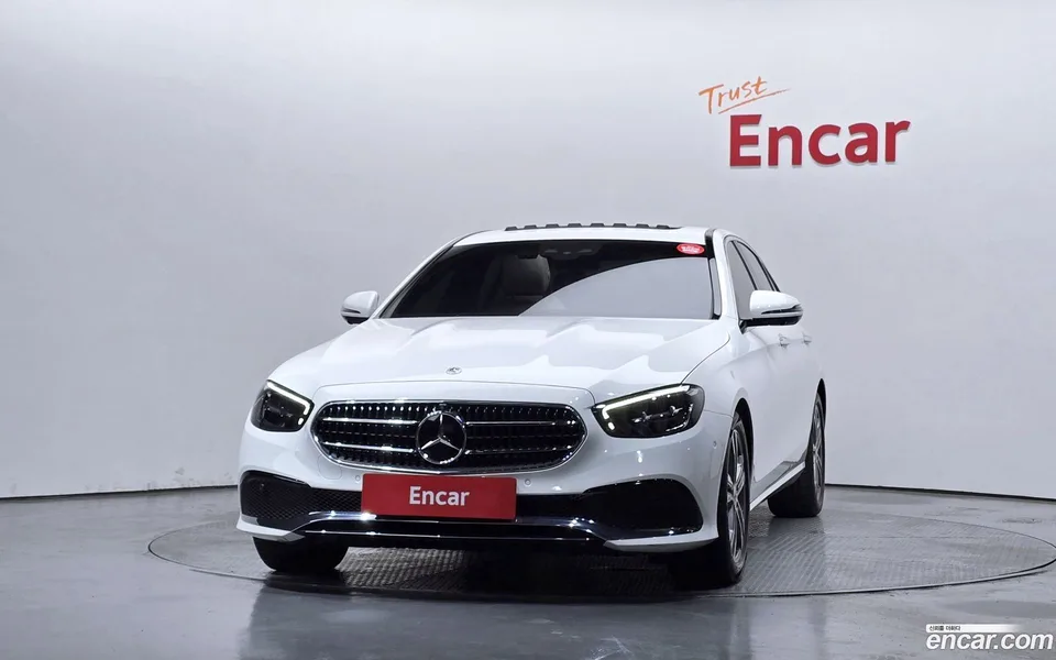 Mercedes-Benz E-Class E250 2023 — миниатюра 3