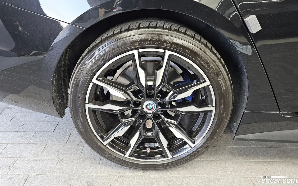 BMW i4 M50 2022 — миниатюра 5