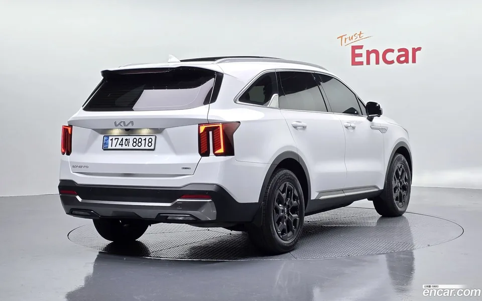 Kia Sorento HEV 1.6 2WD 2023 — миниатюра 2