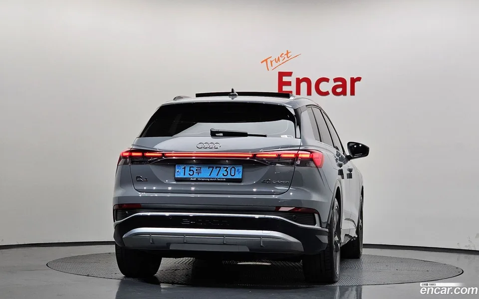 Audi Q4 e-tron 40 2023 — миниатюра 4