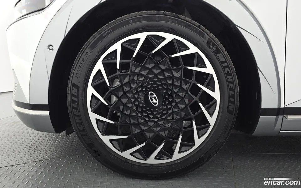 Hyundai Ioniq 5 2022 — миниатюра 5