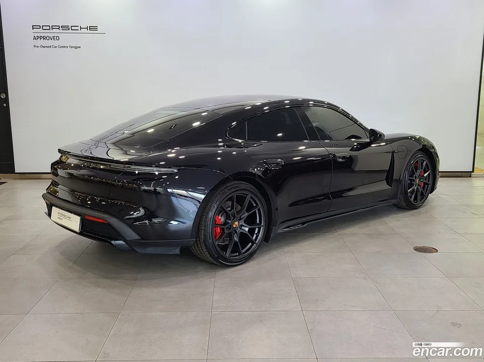 Porsche Taycan GTS 2025 — миниатюра 2