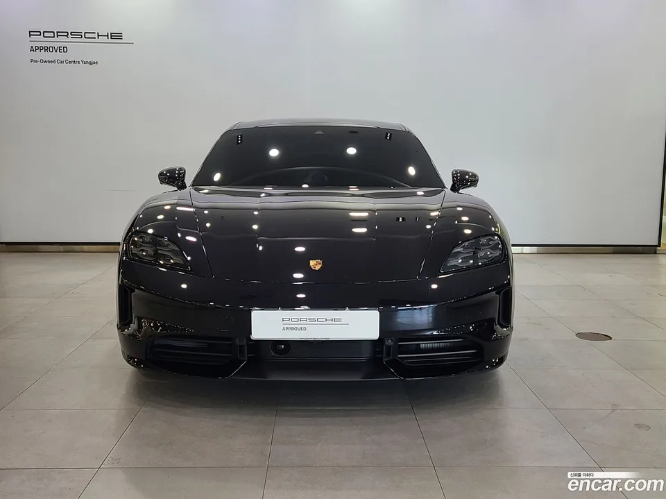 Porsche Taycan GTS 2025 — миниатюра 3