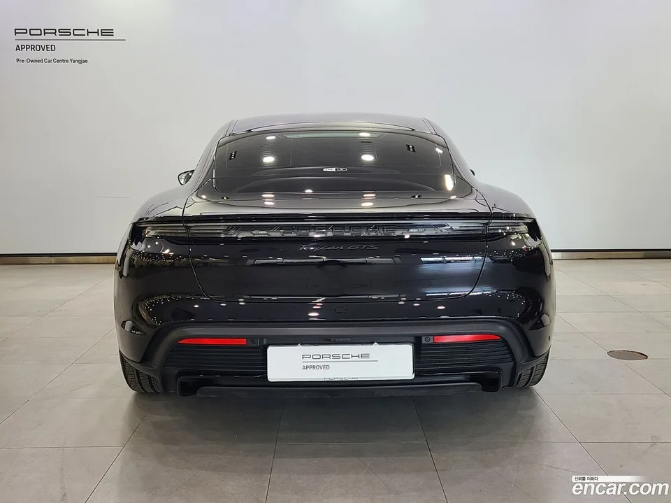Porsche Taycan GTS 2025 — миниатюра 4
