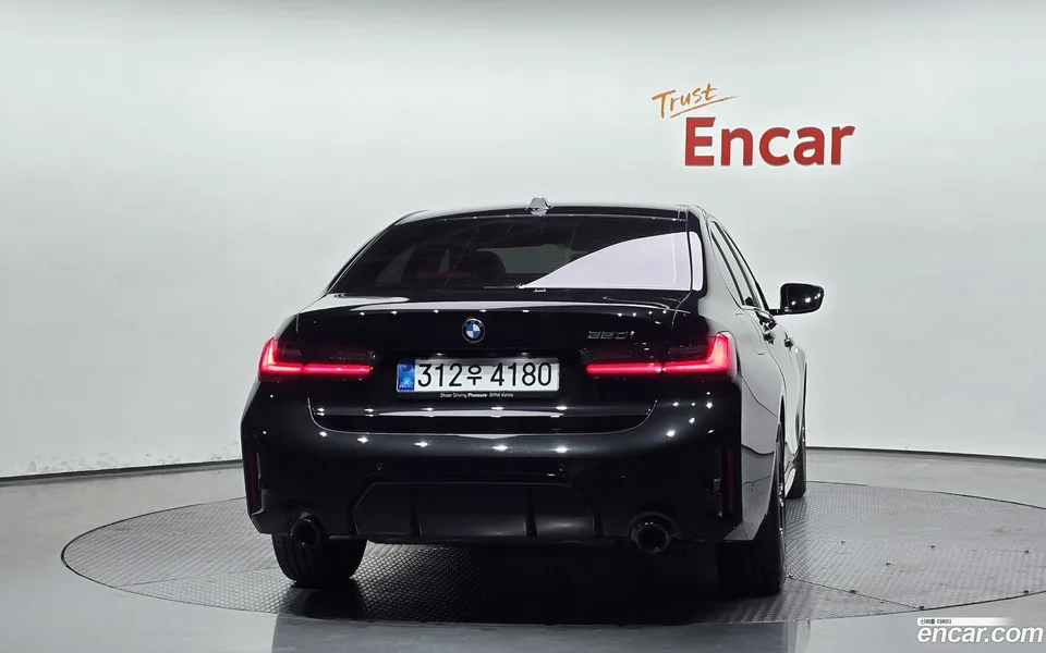 BMW 3 Series 320i M 2025 — миниатюра 4