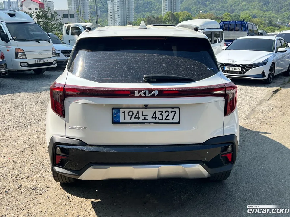 Kia Seltos 1.6 2WD 2024 — миниатюра 3