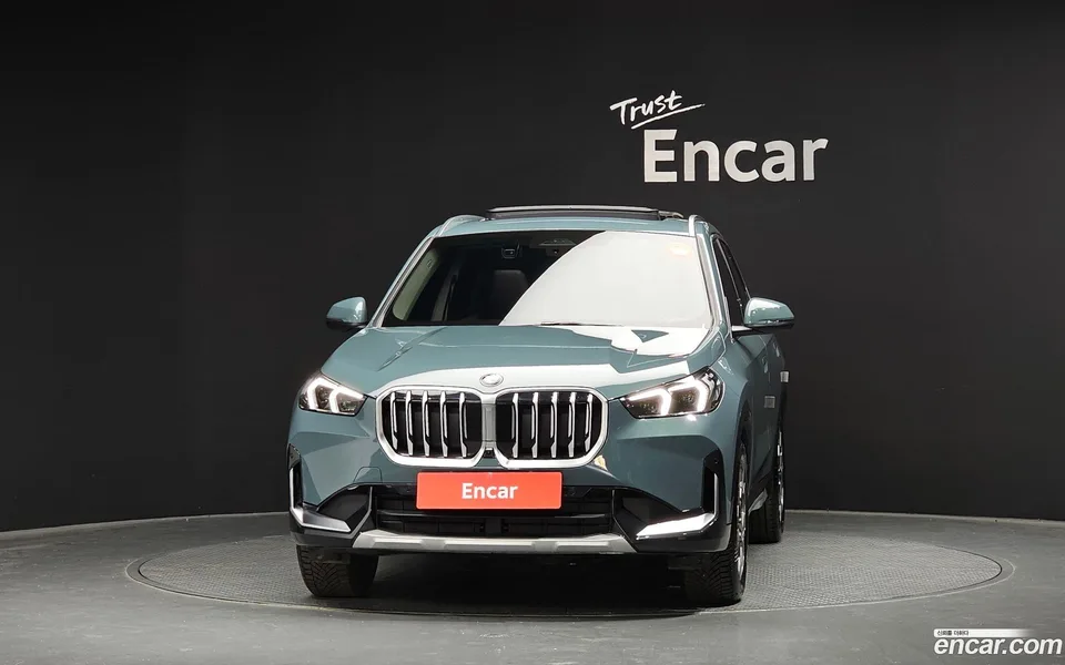 BMW X1 xDrive 20i xLine 2025 — миниатюра 3