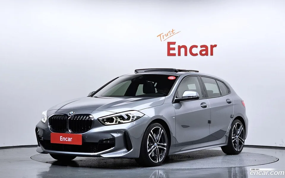 BMW 1 Series 120i M 2023 — фото 1, купить с доставкой в Москву