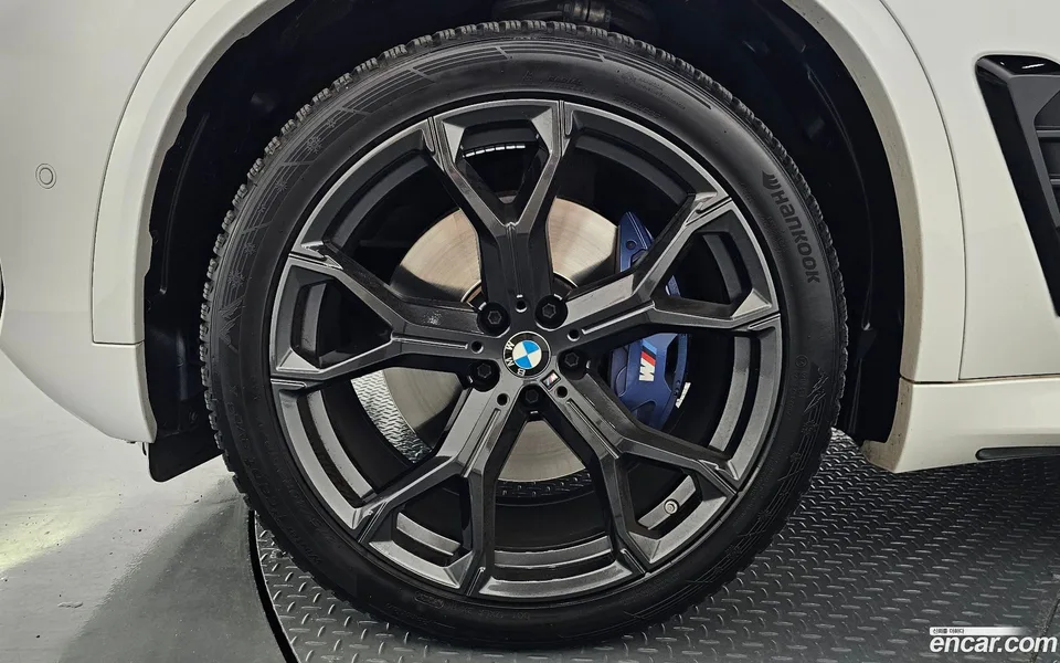 BMW X5 xDrive 40i M 2023 — миниатюра 5