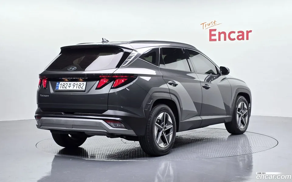 Hyundai Tucson NX4 2.0 2WD 2024 — миниатюра 2