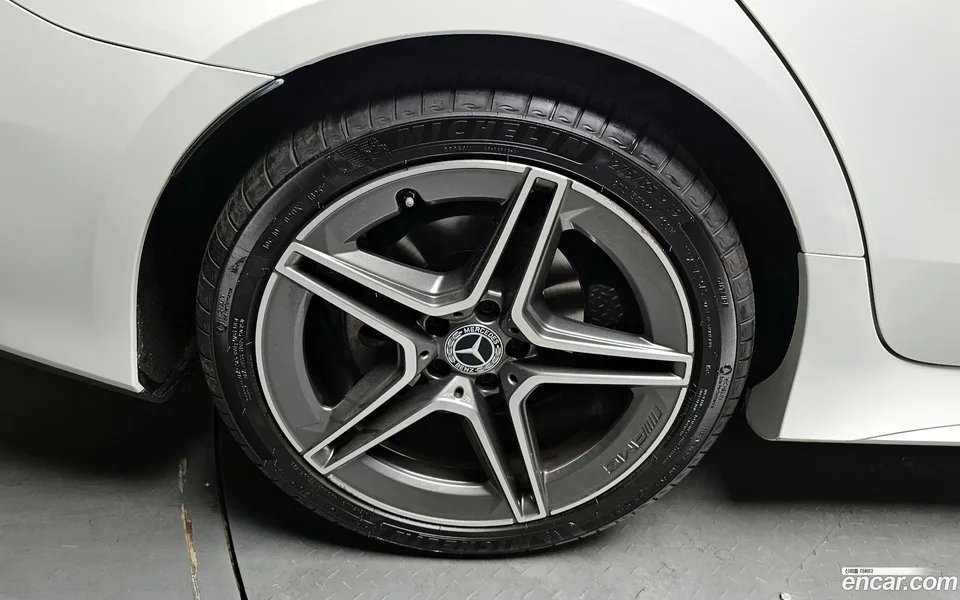 Mercedes-Benz CLS-Class CLS300d 4MATIC 2022 — миниатюра 2