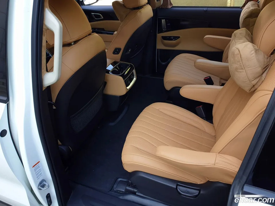 Kia Carnival 9 () 2022 — миниатюра 3