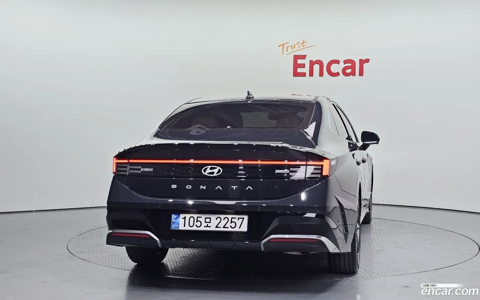 Hyundai Sonata The Edge Hybrid 2024 — миниатюра 4