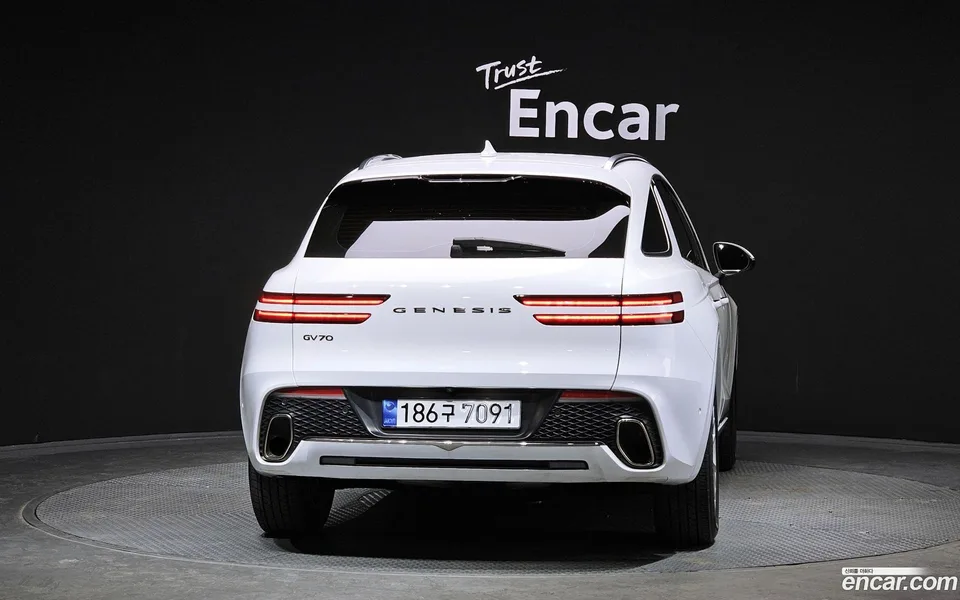 Genesis GV70 2.5T 2WD 2022 — миниатюра 4