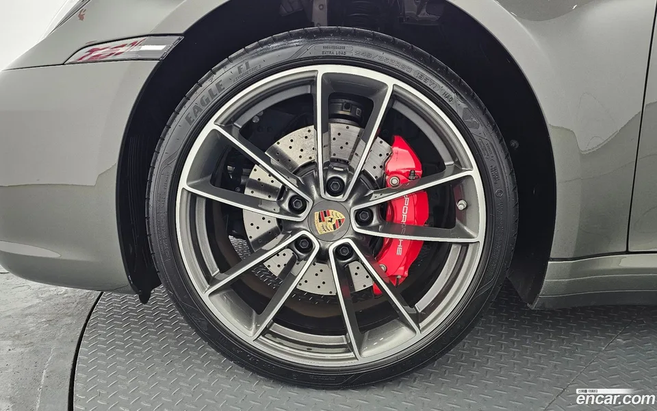 Porsche 911 (992) S 2023 — миниатюра 5