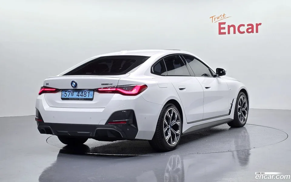 BMW i4 eDrive40 M 2022 — миниатюра 2