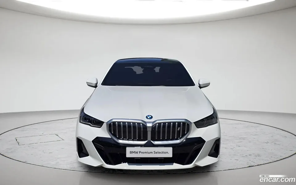 BMW i5 eDrive 40 M 2023 — миниатюра 3