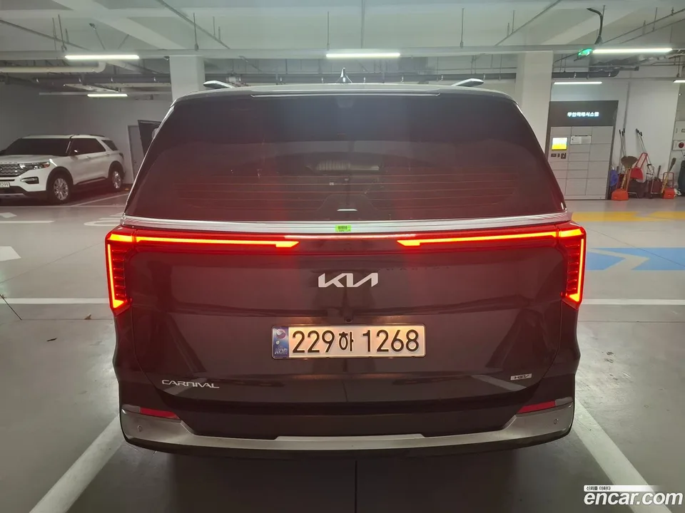 Kia Carnival HEV 9 2025 — миниатюра 2