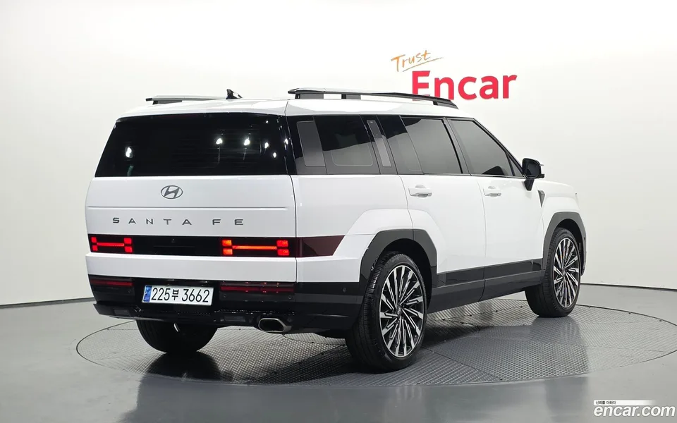 Hyundai SantaFe 2.5T 2WD 2023 — миниатюра 2