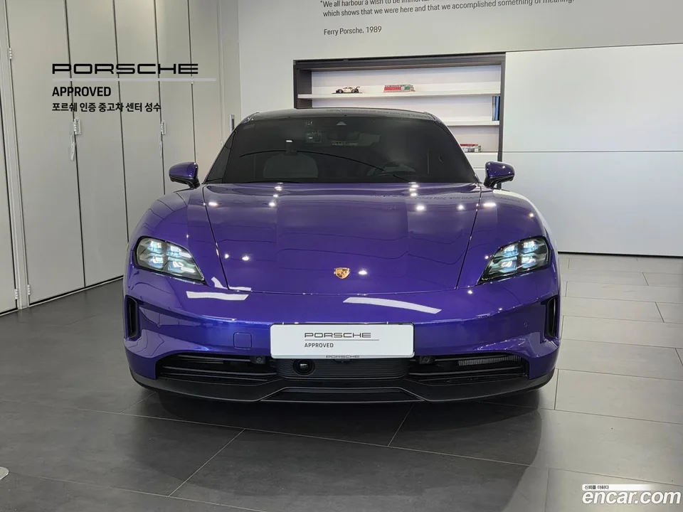Porsche Taycan 4 2025 — миниатюра 3