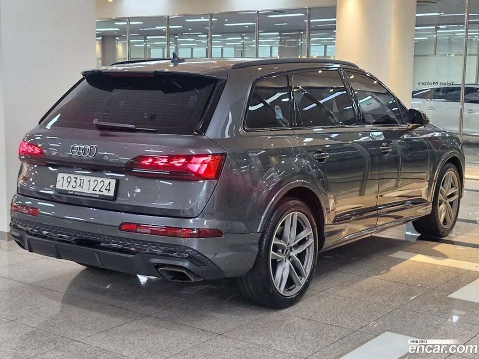 Audi Q7 (4M) 55 TFSI 2024 — миниатюра 2