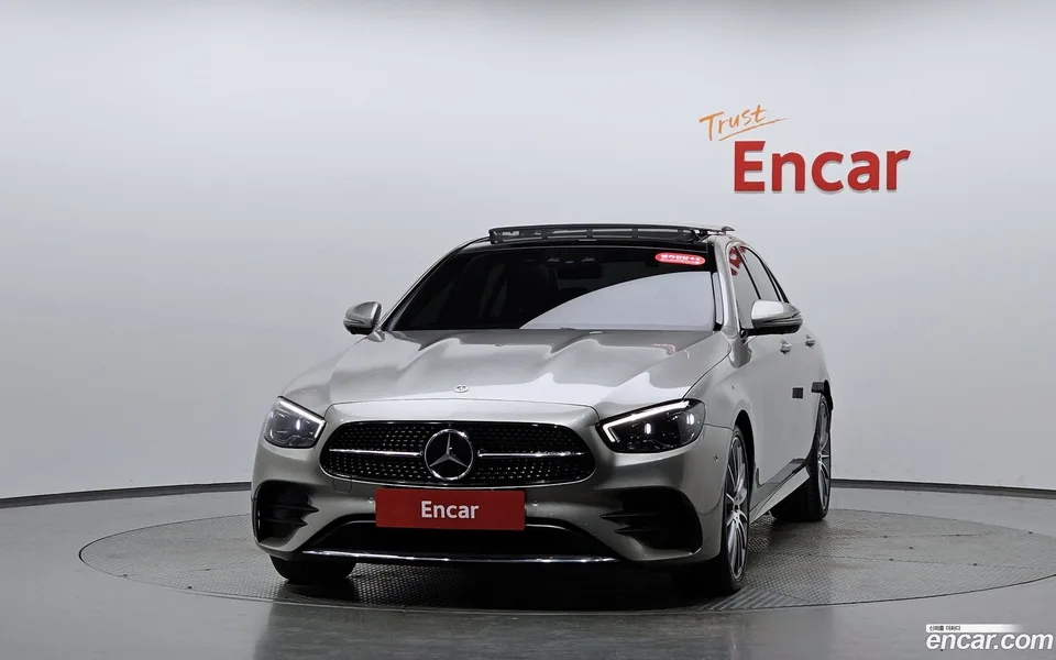 Mercedes-Benz E-Class E350 4MATIC 2022 — миниатюра 3