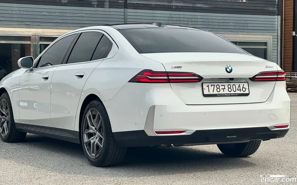 BMW 5 Series 530i xDrive 2025 — миниатюра 2