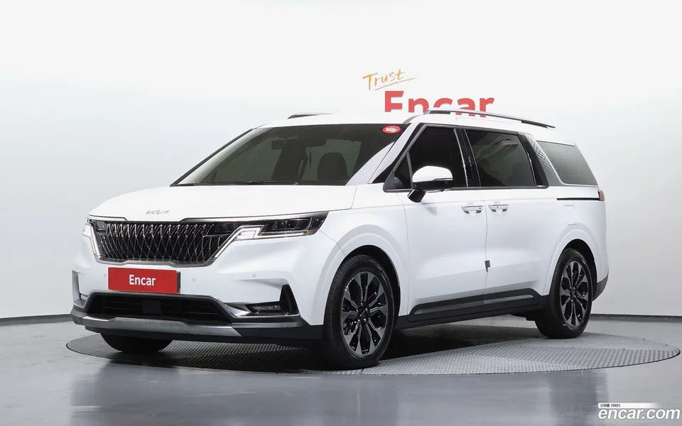Kia Carnival 9 2022 — фото 1, купить с доставкой в Москву