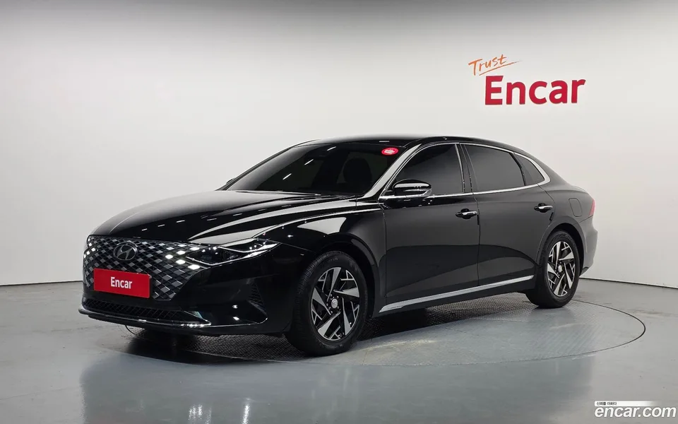 Hyundai Grandeur IG Hybrid 2022 — фото 1, купить с доставкой в Москву