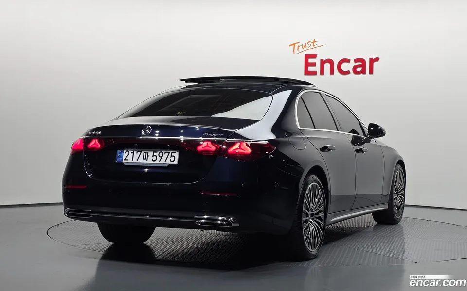 Mercedes-Benz E-Class E450 4MATIC 2024 — миниатюра 2