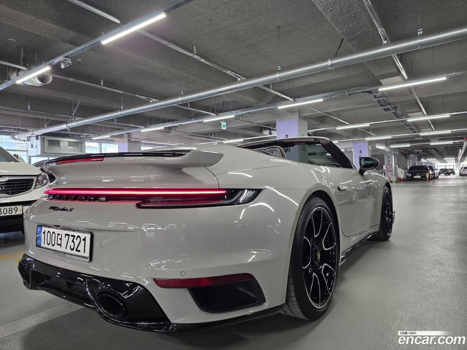 Porsche 911 (992) S 2023 — миниатюра 5