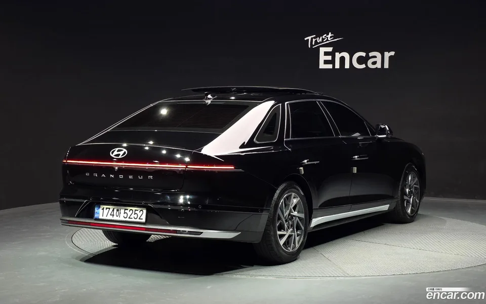 Hyundai Grandeur 2.5 2WD 2023 — миниатюра 2