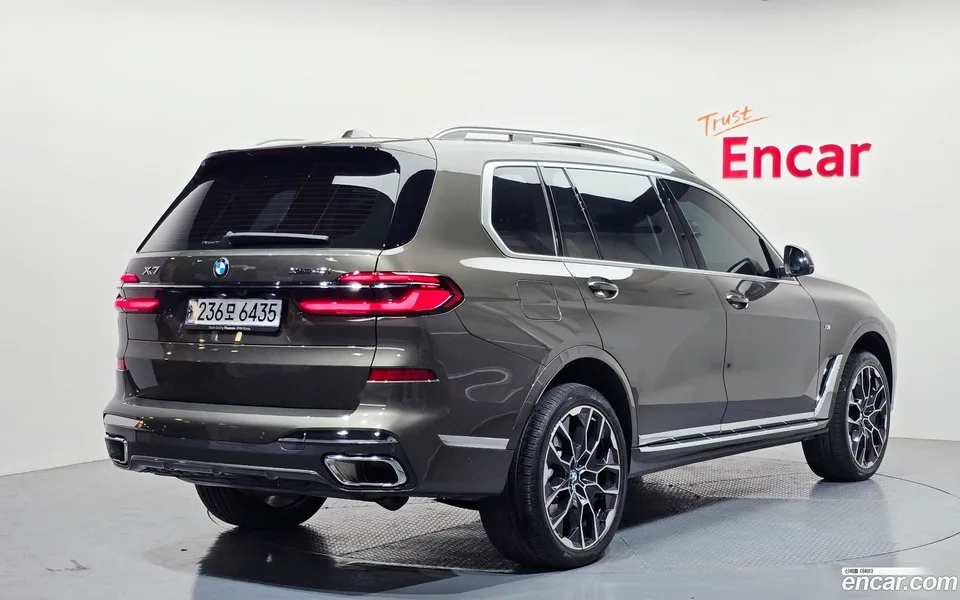BMW X7 xDrive 40i M 6 2024 — миниатюра 2