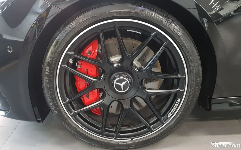 Mercedes-Benz CLA-Class AMG CLA 45 S 4MATIC+ 2025 — миниатюра 2