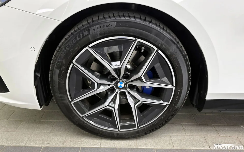 BMW 5 Series 520i M 2025 — миниатюра 5