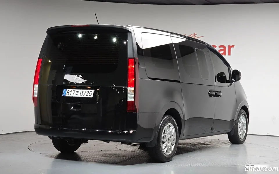 Hyundai Staria HEV 1.6 5 2024 — миниатюра 2