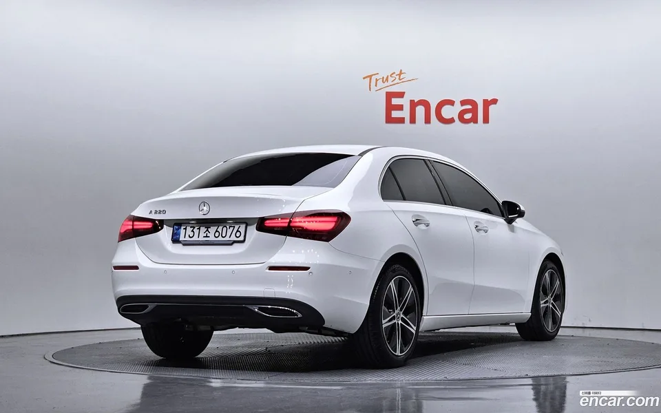 Mercedes-Benz A-Class A220 2024 — миниатюра 2