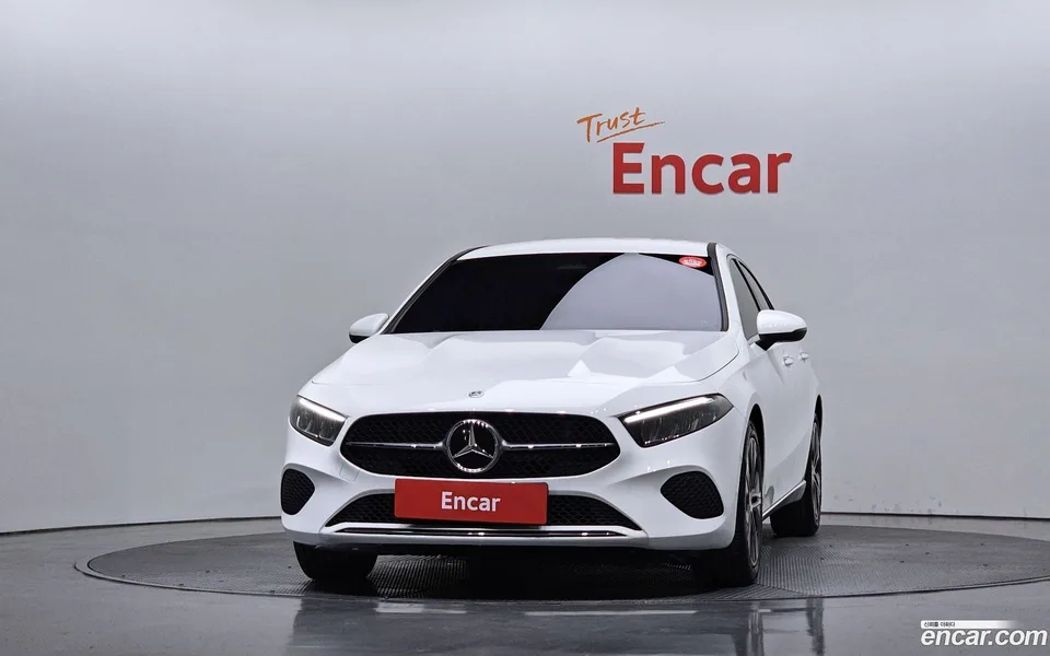 Mercedes-Benz A-Class A220 2024 — миниатюра 3