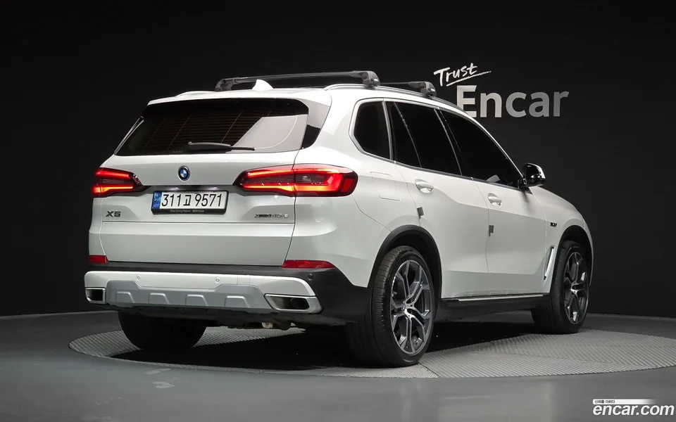 BMW X5 xDrive 45e xLine 2022 — миниатюра 2