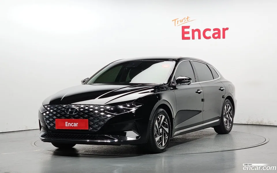 Hyundai Grandeur IG Hybrid 2022 — фото 1, купить с доставкой в Москву